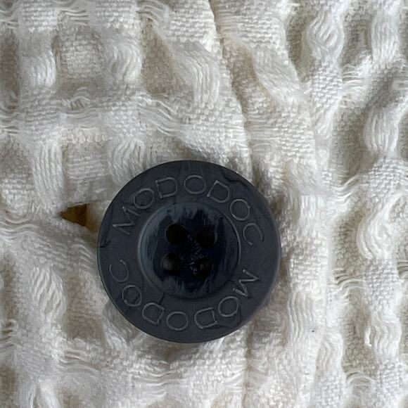 Mododoc Los Angeles Waffle Knit Sweater, Small - Picture 3 of 7